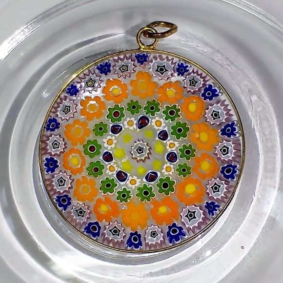 Antica Murrina Veneziana Jewelry - original Murano glass pendant 1 3/8" diameter